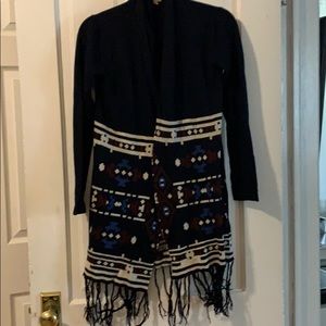 Long sweater with fringe